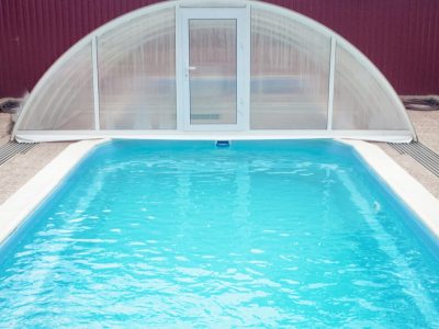 Comment installer une piscine couverte?
